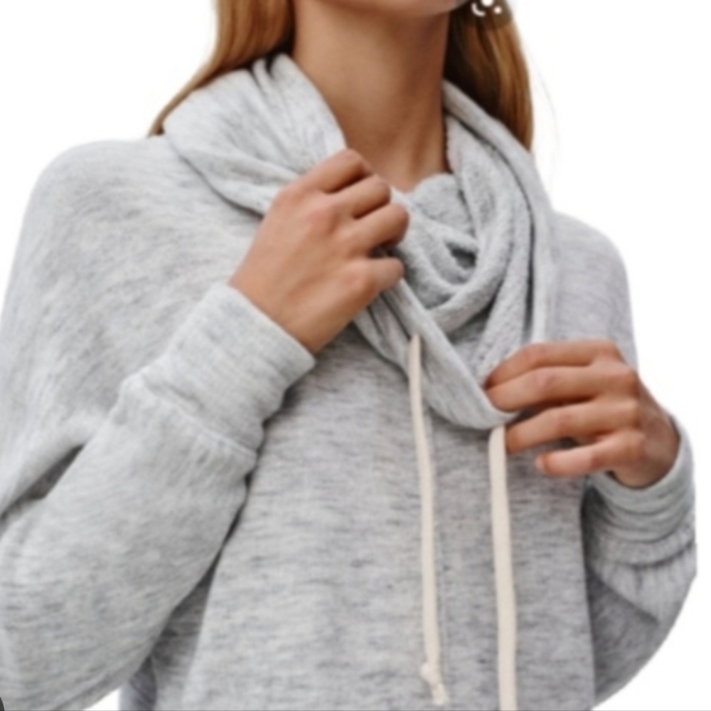 Aritzia CLIFTON TNA Cowl Neck Hoodie